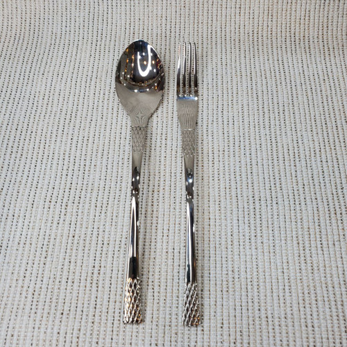 سرویس ۱۵۵ عددی قاشق و چنگال طرح کویین براق برند کایند ۳۰ نفره ضخامت ۴ میل استیل ضد زنگ