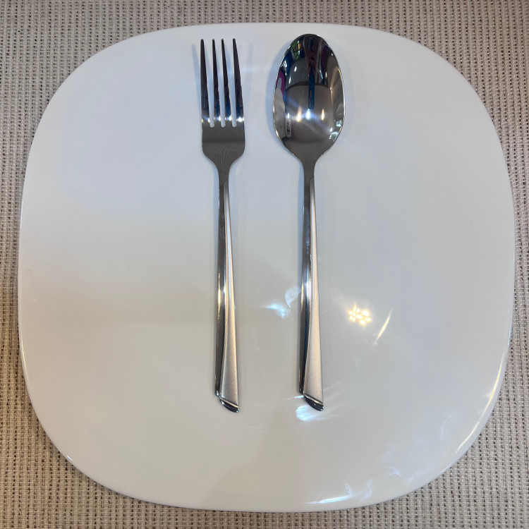 سرویس ۱۲ عددی قاشق و چنگال مدل یونیک اعلا ناخنی استیل ضد زنگ