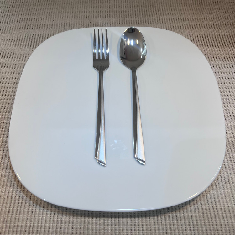 سرویس ۱۲ عددی قاشق و چنگال مدل یونیک اعلا ناخنی استیل ضد زنگ