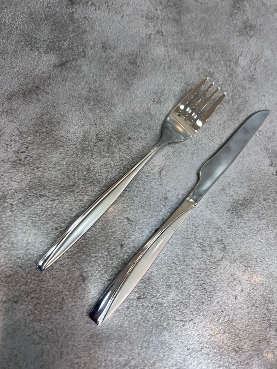 سرویس ۱۲ عددی کارد و چنگال مدل یونیک اعلا ماینز استیل ضد زنگ