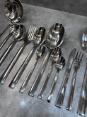 سرویس ۱۵۰ عددی قاشق و چنگال طرح شیکاگو براق برند یونیک ۳۰ نفره استیل ضد زنگ