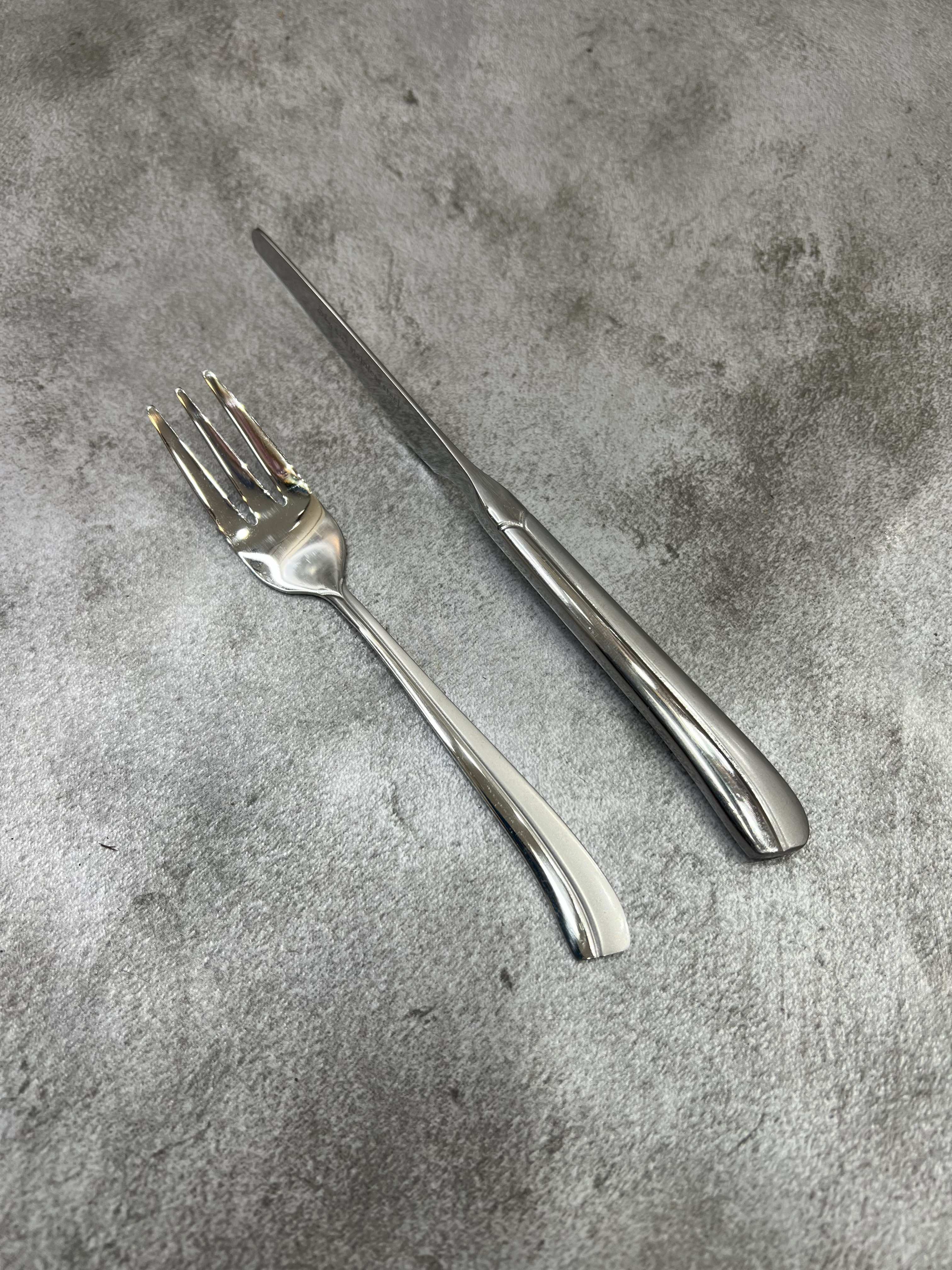 سرویس ۱۲ عددی کارد و چنگال طرح نیوسمپل برند Bird تیغه ۳ بعدی استیل