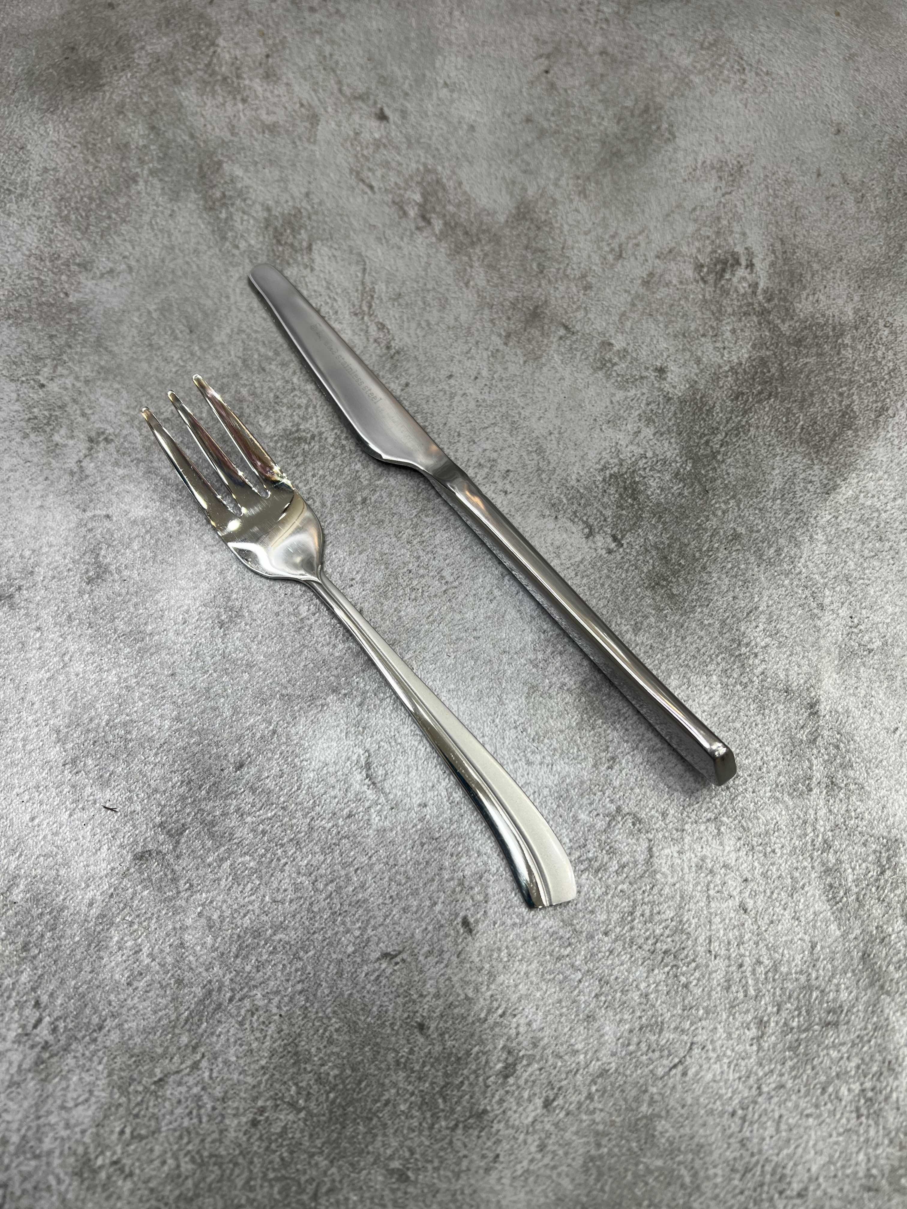 سرویس ۱۲ عددی کارد و چنگال طرح نیوسمپل برند Bird تیغه ۳ بعدی استیل