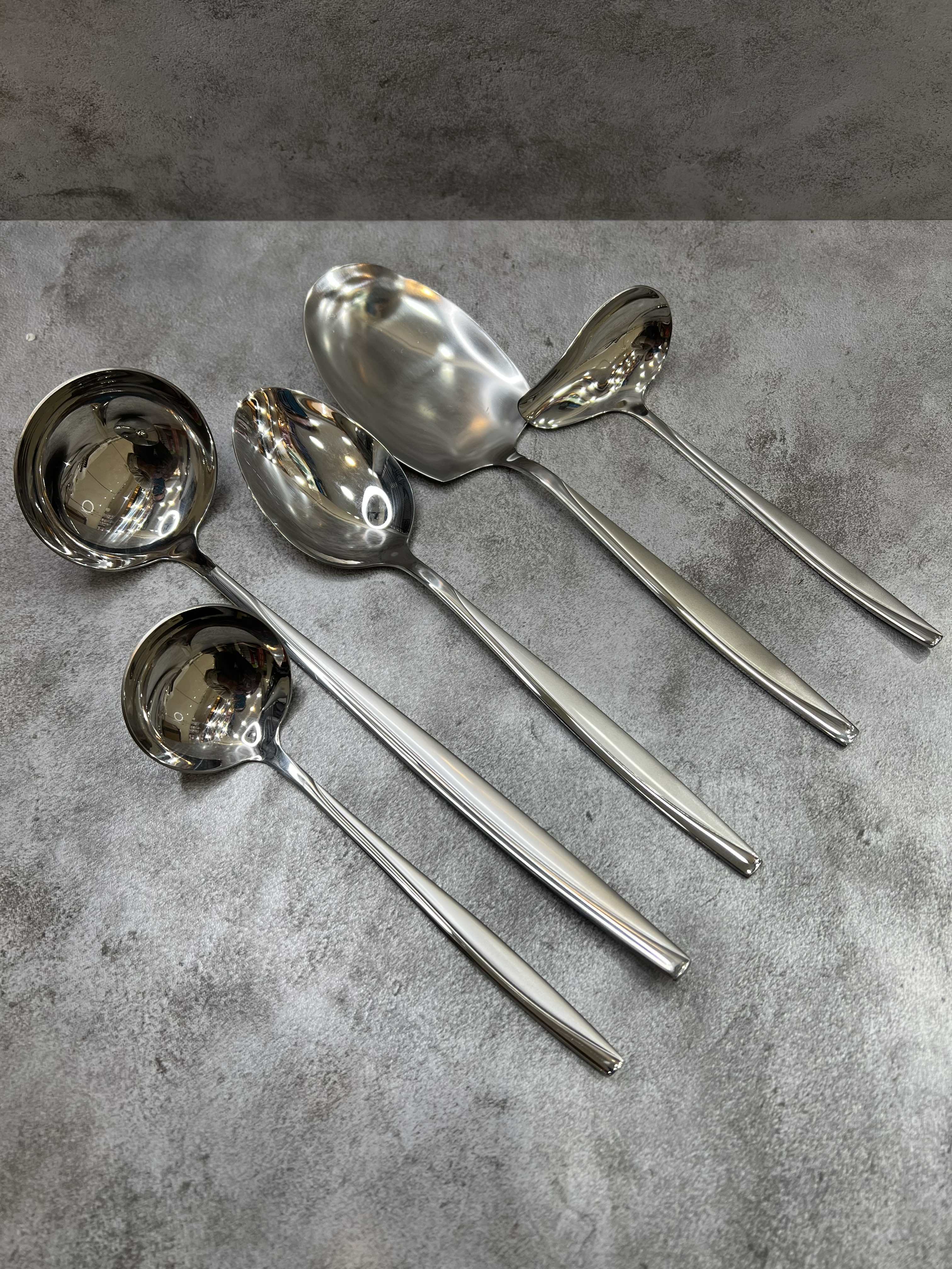 سرویس ۱۴۴ عددی قاشق و چنگال یونیک مدل ماینز ۲۴ نفره استیل ضد زنگ ۴ میل