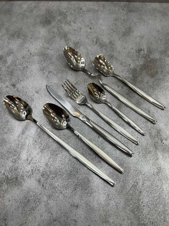 سرویس ۱۴۴ عددی قاشق و چنگال یونیک مدل ماینز ۲۴ نفره استیل ضد زنگ ۴ میل