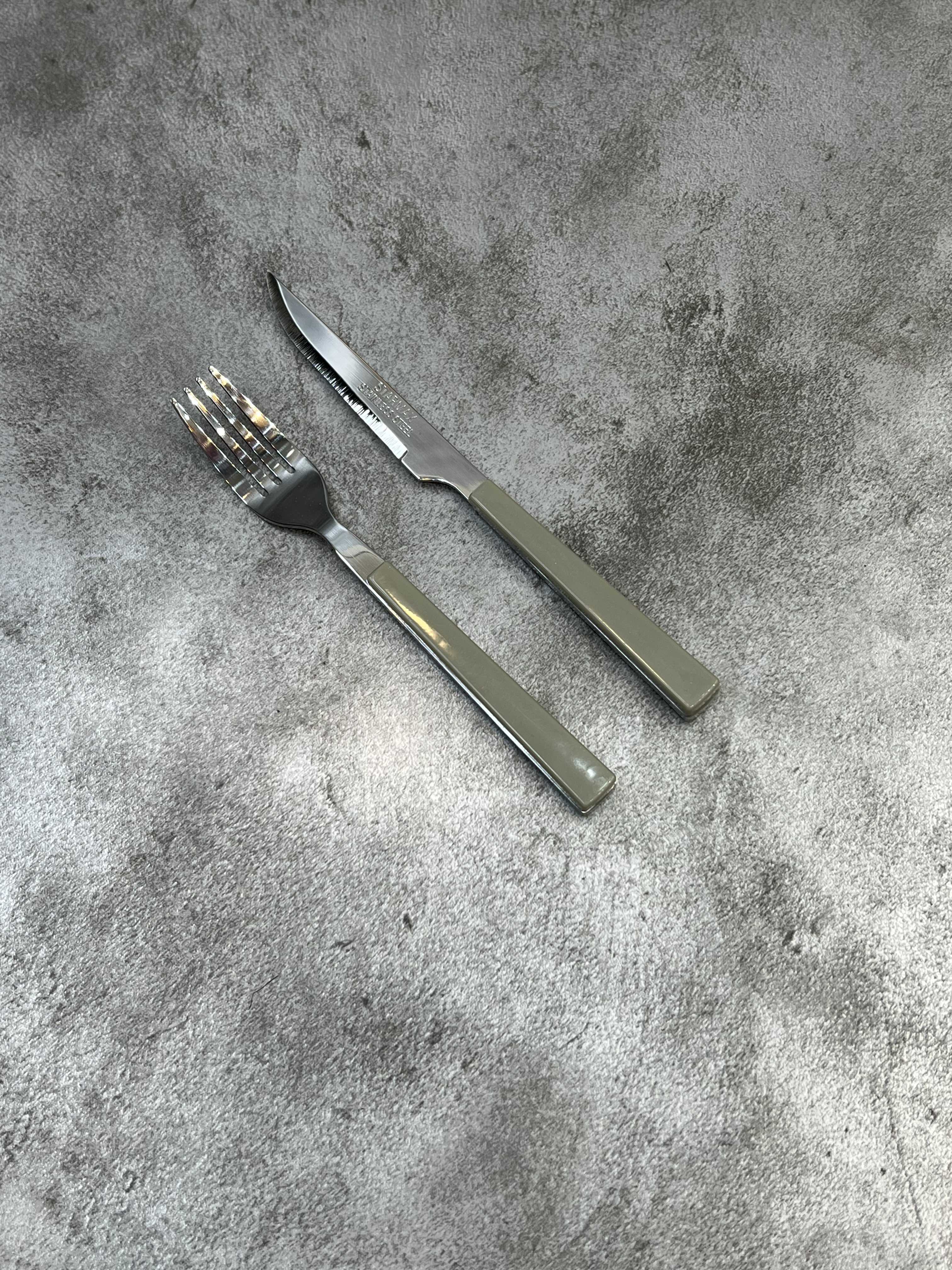 سرویس ۱۲ پارچه کارد و چنگال میوه خوری استارمکس کد ۲۲۰۵ - رنگ زیتونی