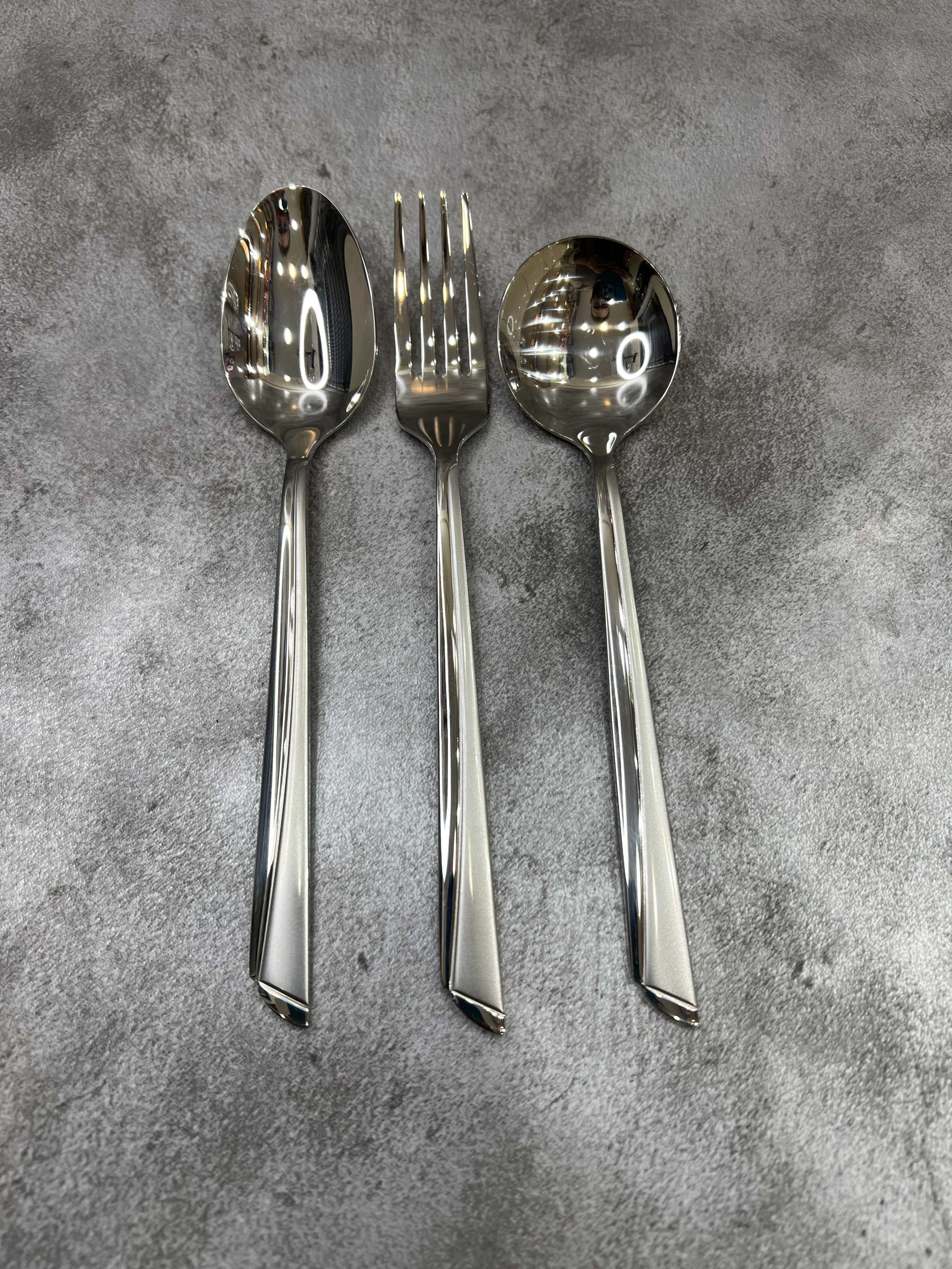 سرویس ۱۵۰ عددی قاشق و چنگال طرح ناخنی برند یونیک ۳۰ نفره  استیل ضد زنگ