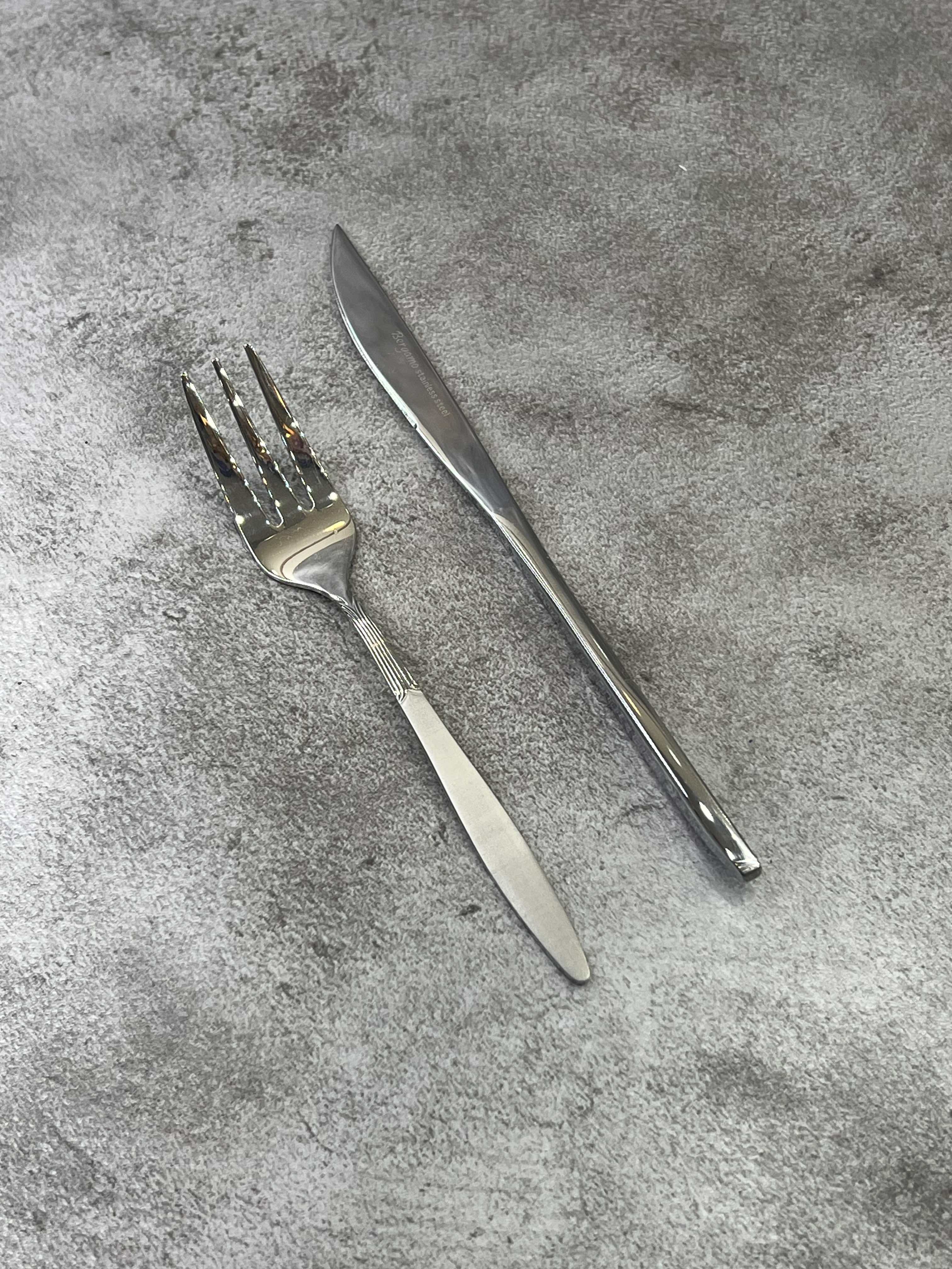 کارد و چنگال میوه خوری تمام استیل تیغه ۳ بعدی مدل اروپایی برگامو - کد ۰۳