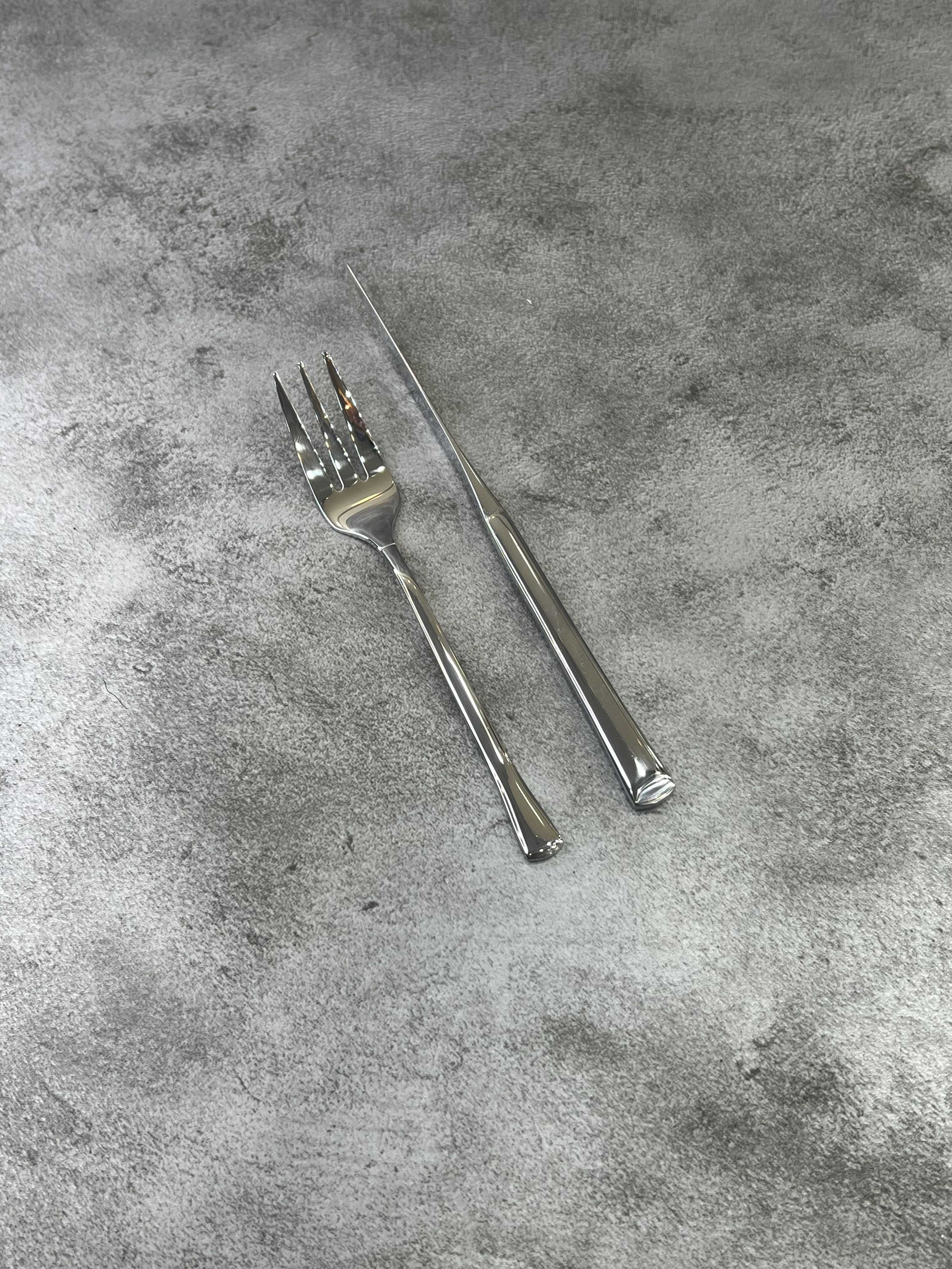 کارد و چنگال میوه خوری تمام استیل تیغه ۳ بعدی مدل اروپایی برگامو - کد ۰۵