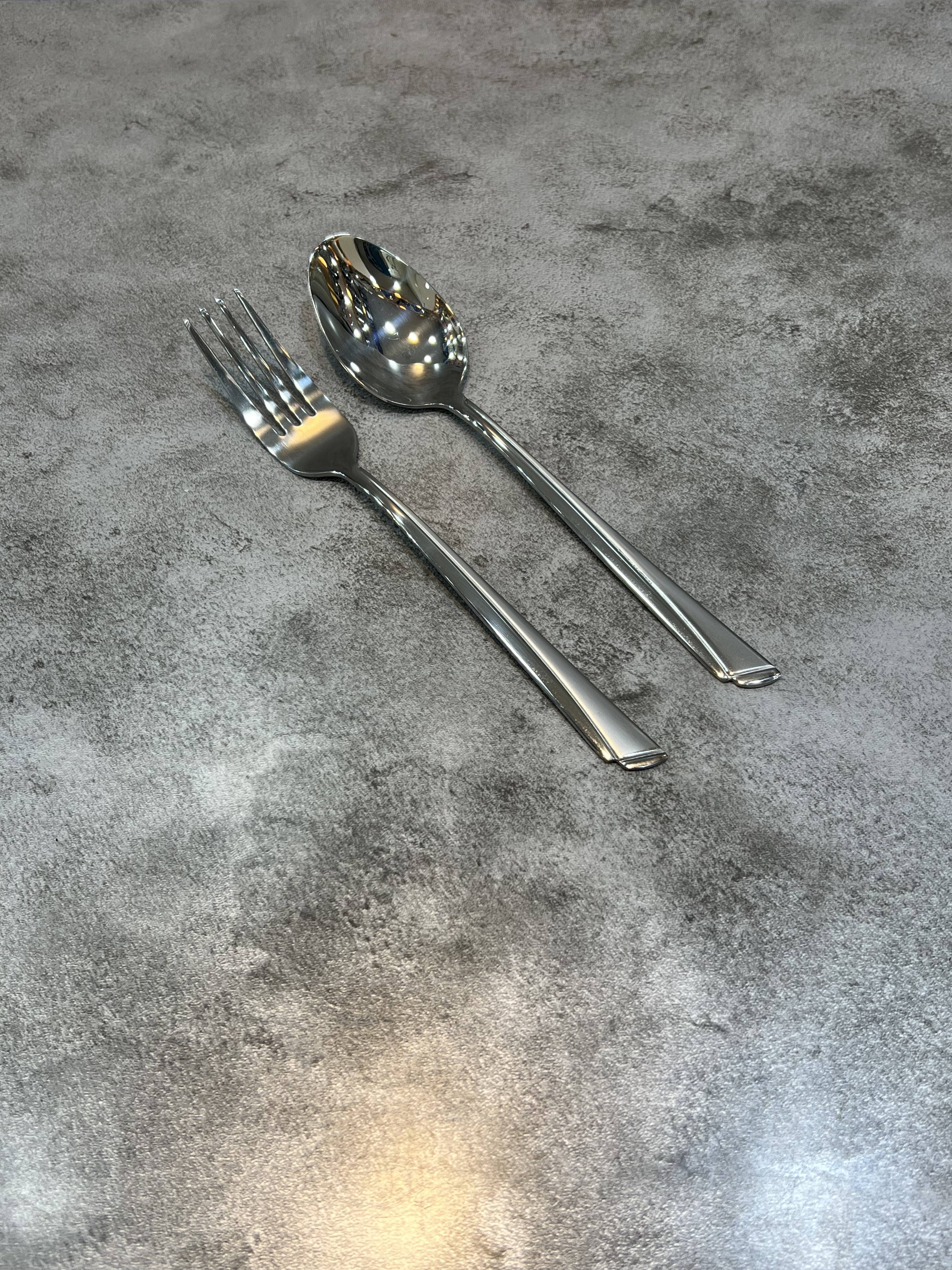 ست ۱۲ عددی قاشق و چنگال یونیک جرمنی جعبه بنفش - مدل ناخنی